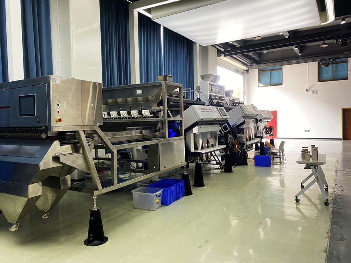 AMD Plastic Color Sorter Machine